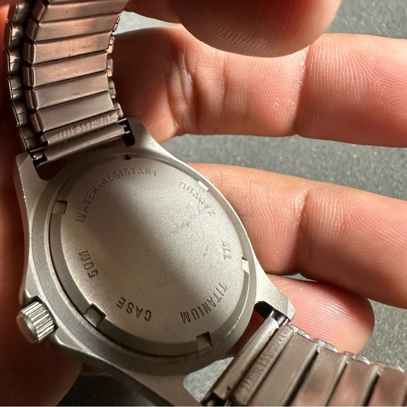 Vintage Pisano Mens Quartz Titanium Watch Date Just Stretch Bracelet Working - Picture 7 of 11